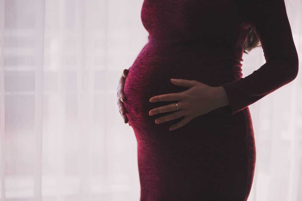 can breastfeeding cause diarrhea in mom